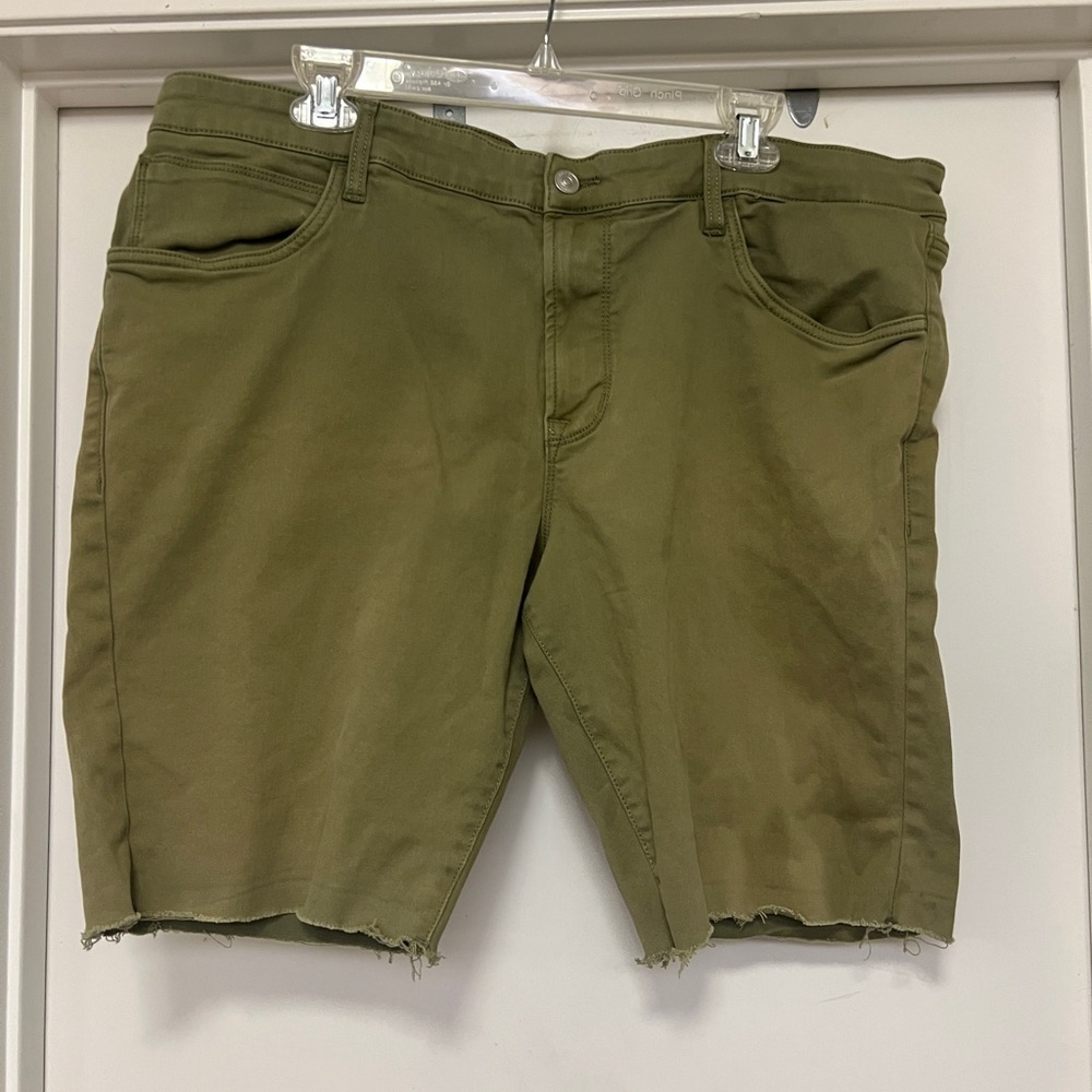 HUDSON Jeans Men 38 Shorts Rex Raw Edge Jean Shorts Olive Green - Picture 3 of 12